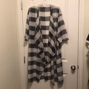 LuLaRoe Sweaters - M Lularoe Plaid Shirley LuLaRoe Sweaters - M Lularoe Plaid Shirley